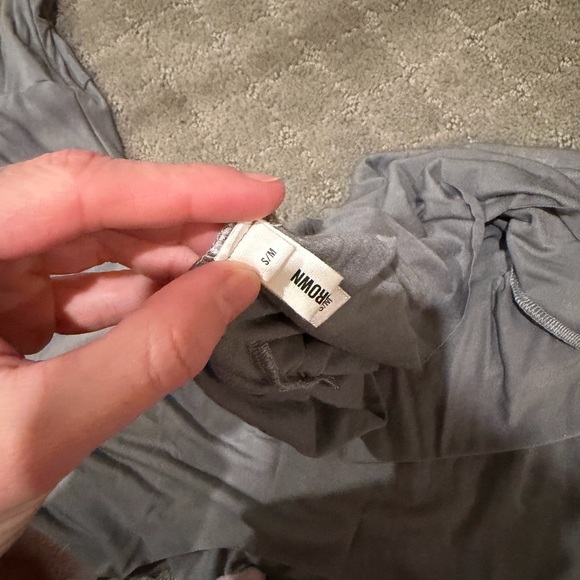 Joah Brown Off-the-Shoulder Gray Sweater - Picture 3 of 3